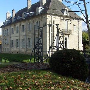 Bed and Breakfast Château De Serrigny à Ladoix-Serrigny Exterior photo