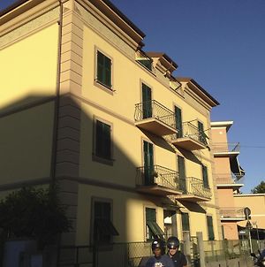 Appartement La Casa Di Aaron à Rapallo Exterior photo