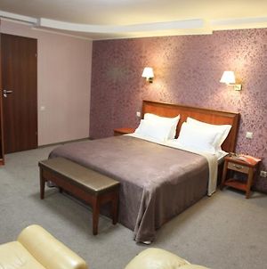 Hôtel Zlata Praha Premium à Zaporizhia Room photo