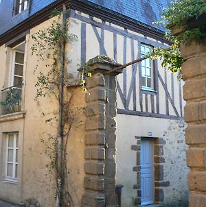 Petite Maison Romantique Coeur Historique Plantagenet, au calme Le Mans Exterior photo