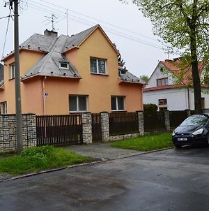Villa Vila Paradise à Ostrava Exterior photo