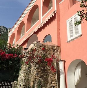 Capri Villa Bismarck Exterior photo