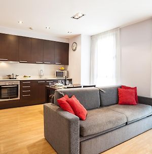 Short Stay Group Camp Nou Serviced Apartments Barcelone Exterior photo