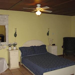 Guesthouse Little David - Adults Only Oranjestad Exterior photo