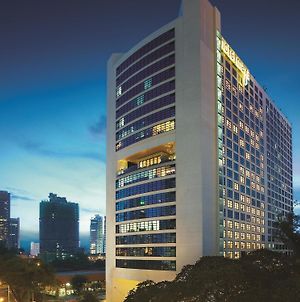 Hotel Maya Kuala Lumpur Exterior photo