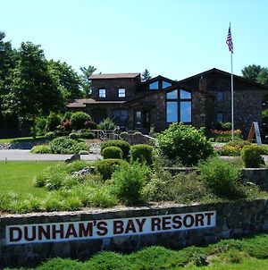 Dunham'S Bay Resort Lac George Exterior photo