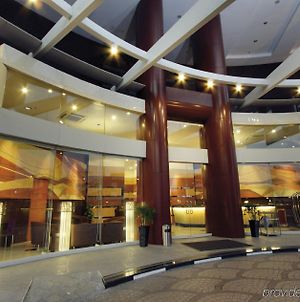 Hock Lee Hotel & Residences Kuching Exterior photo