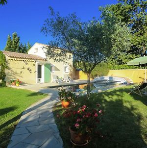 Spacious Holiday Home In Vaison La Romaine With Garden Exterior photo