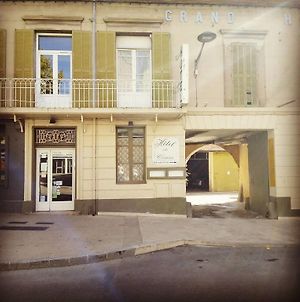 Hôtel Du Cours Pertuis Exterior photo