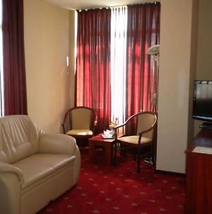 Hotel Ary Cluj-Napoca Exterior photo