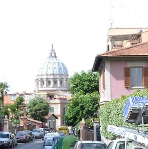 Appartement M&C San Pietro Basement House à Rome Exterior photo