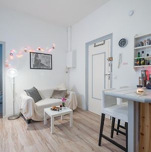 Appartement Guestready - Cozy Hideaway Near Gambetta à Bordeaux Exterior photo