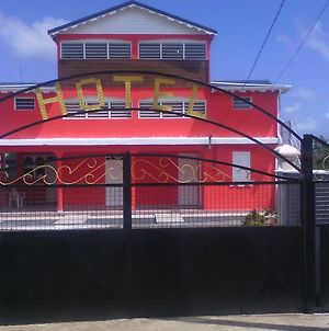 Hôtel Locations Plus à Port-Louis Exterior photo