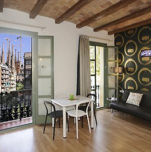 Apartments Hostemplo Suites Barcelone Exterior photo