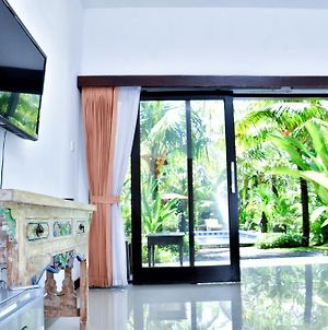 Hôtel Palm Garden Bali à Nusa Dua  Exterior photo
