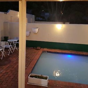 Daisy Lodge Durban Exterior photo