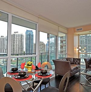 Royal Stays Furnished Apartments - Square One Mississauga Exterior photo