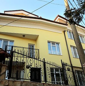 Appartement Kashtata S Cheshmata à Veliko Tarnovo Exterior photo