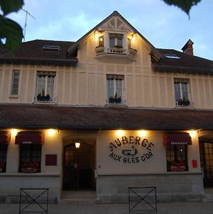 Hôtel Aux Bles D'Or à Pierrefonds Exterior photo