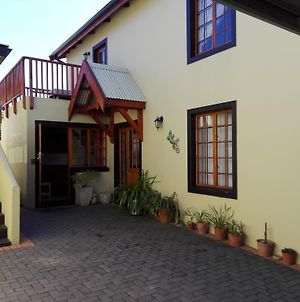 Appartement The Olde House à Port Elizabeth Exterior photo