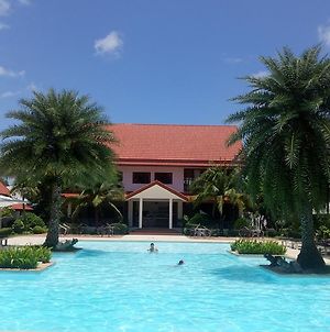 Armonia Village Resort And Spa Chumpon Exterior photo