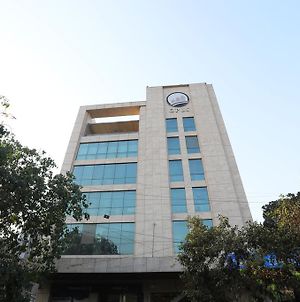 Urbanpod Hotel Bombay Exterior photo