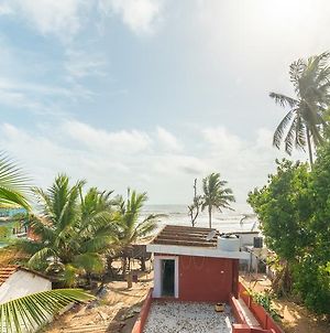 Kiara Beach Hotel Goa Exterior photo