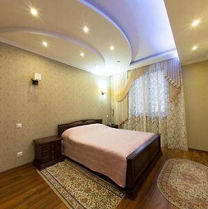 Hôtel Royal à Zaporizhia Room photo