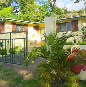 Paray Lodge Port-Vila Exterior photo