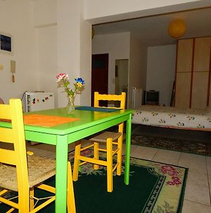 Appartement Small Studio Near The Center Of Tripoli Exterior photo