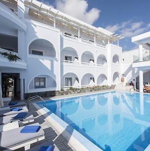 Blue Waves Suites&Apartments Santorini Island Exterior photo