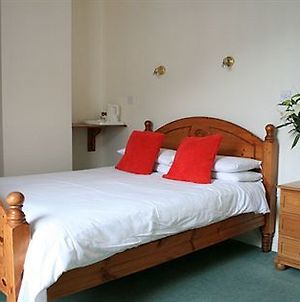 Omalleys Bed And Breakfast Kilkenny Exterior photo