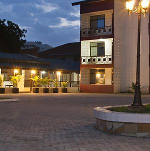 Consir Executive Lodge Accra Exterior photo