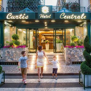 Hotel Curtis Centrale Alassio Exterior photo
