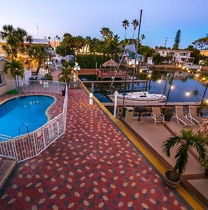 Bay Palms Waterfront Resort - Hotel And Marina St. Pete Beach Exterior photo