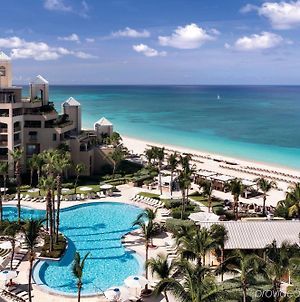 Hôtel The Ritz-Carlton, Grand Cayman à Seven Mile Beach Exterior photo