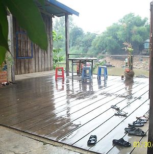 Appartement Wooden House à Battambang Exterior photo