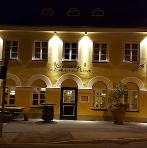 Hôtel Der Heurige Im Gasthaus Zum Lowen à Freising Exterior photo
