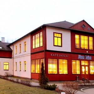 Hôtel Juras Brize à Ventspils Exterior photo