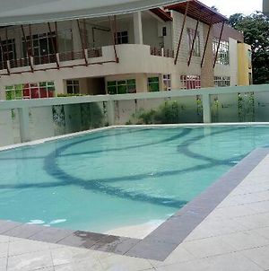 Appartement Tagaytay Happynest à Tagaytay City Exterior photo