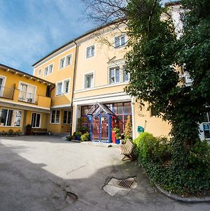 Yoho - International Youth Hostel Salzbourg Exterior photo