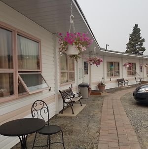 Flamingo Motel Cranbrook Exterior photo