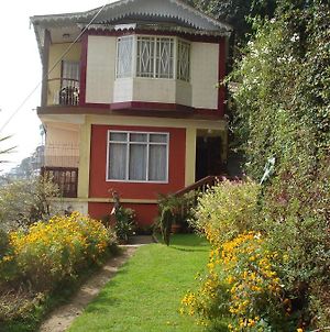 Classic Guesthouse Darjeeling  Exterior photo