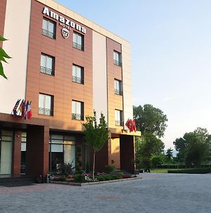 Amazona Hotel Pristina Exterior photo