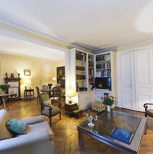 Appartement Veeve - Charming Bonaparte à Paris Exterior photo