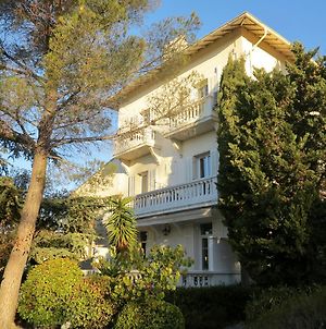 Le Thimothée : Hôtel&Studios Saint-Raphaël Exterior photo