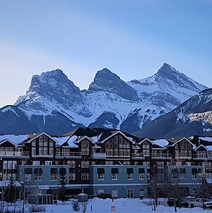 Sunset Resorts Canmore And Spa Exterior photo