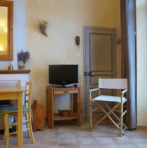 Studio dans maison de village Gréoux-les-Bains Exterior photo