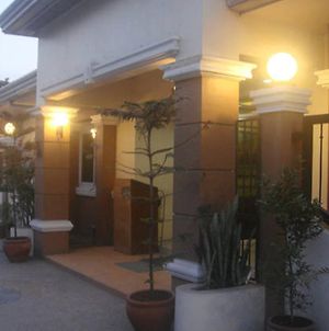 Balibago Villa Hotel Ángeles Exterior photo