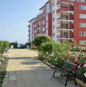 Sea View Panorama Apartment On Complex With Pools And Beach, Sveti Vlas Exterior photo